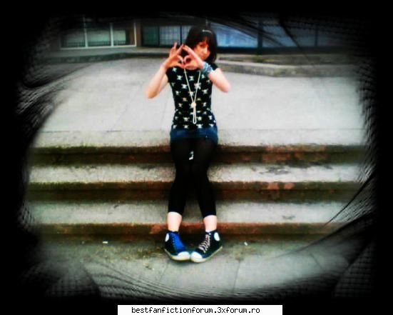 Adela..^^ - sh ink una...prin oras..prosteala - Picz